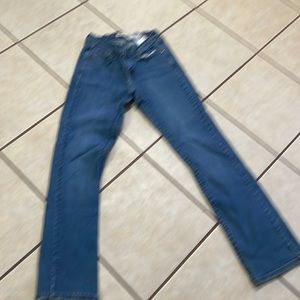 Levi’s curvy bootcut size 6